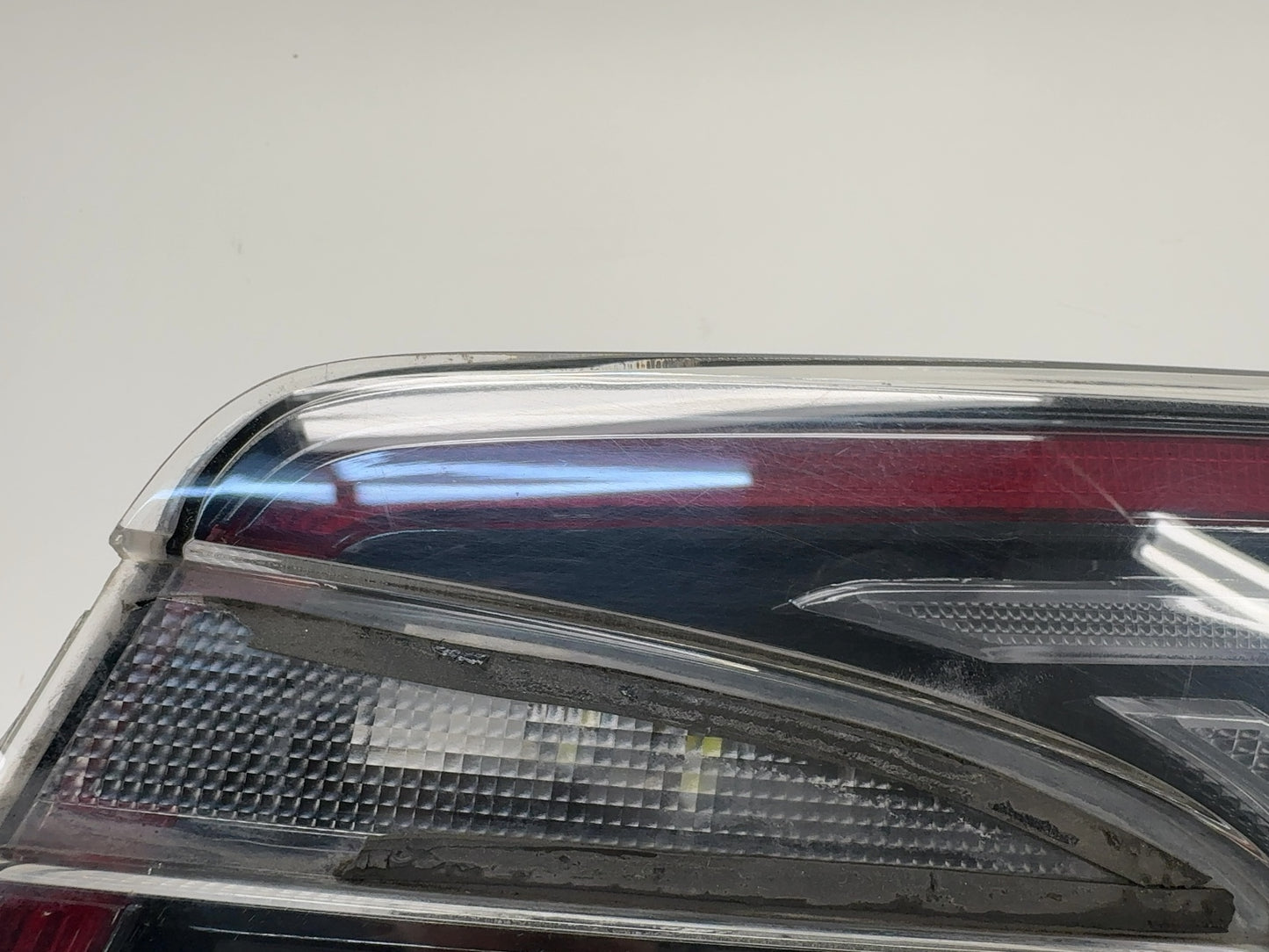 2016-2017 Tesla Model S Liftgate Tail Lamp Right 6005924-00-D
