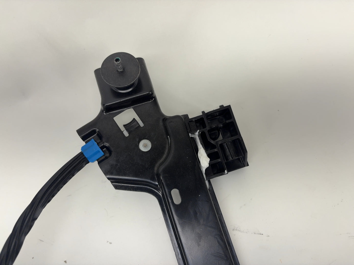 2018 Tesla Model X Window Regulator Rear Right 1028821-99-E
