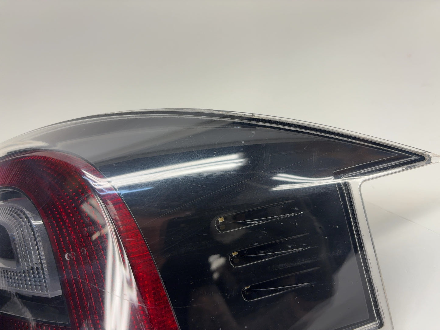 2015 Tesla Model S Right Tail Lamp 6005919-00-D