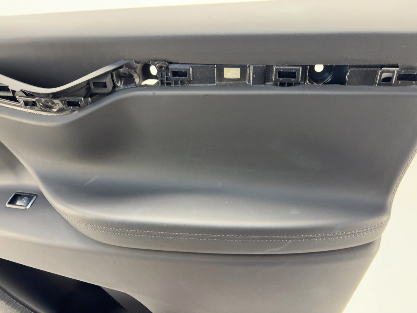 2018 Tesla Model X Front Right Door Panel Black 1055483-21-L