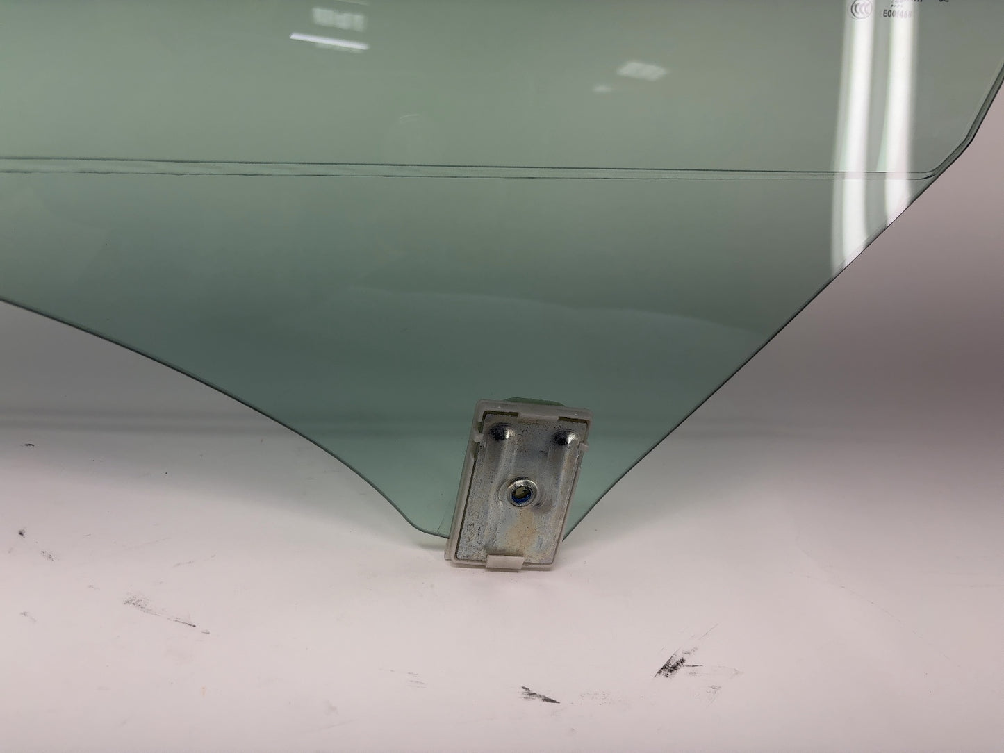 2024-2025 Tesla Model 3 Highland Front Left Door Glass Laminated 1768719-00-D