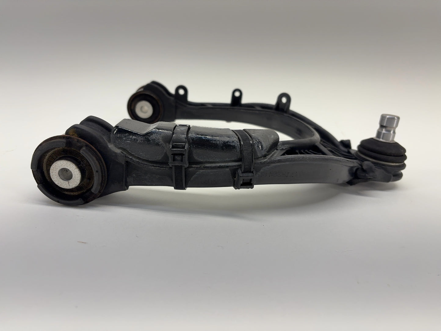 2018 Tesla Model 3 Front Left Upper Control Arm 1044321-00-E