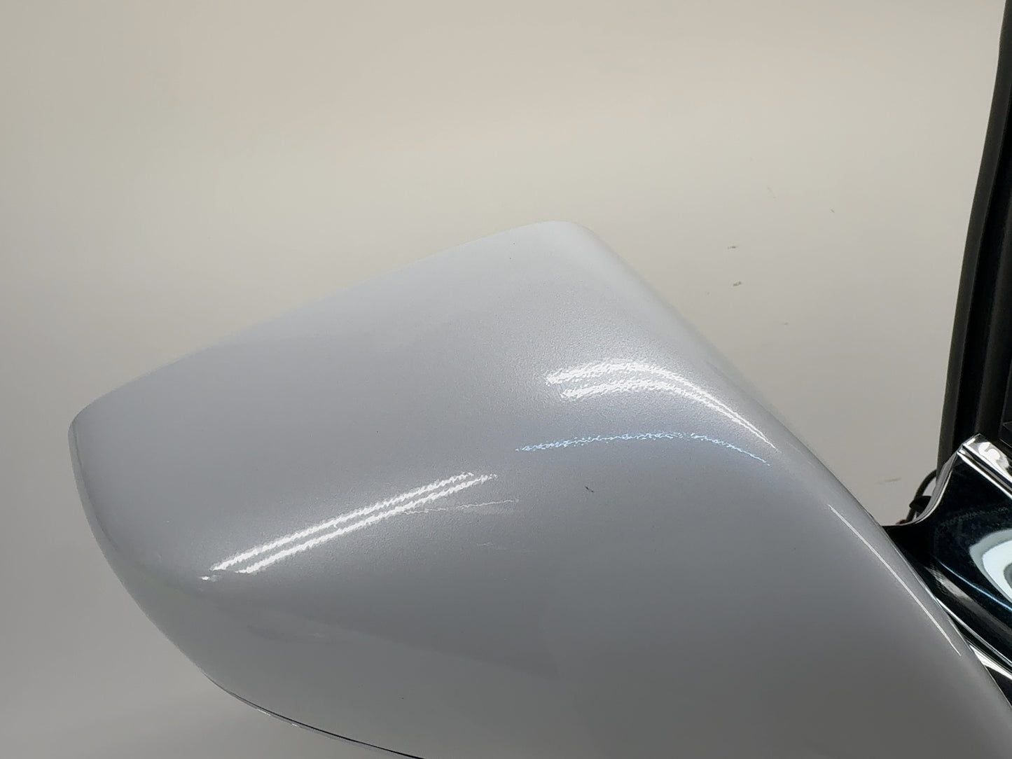 2015 Tesla Model S Front Right Door Mirror Assembly 1041316-00-A