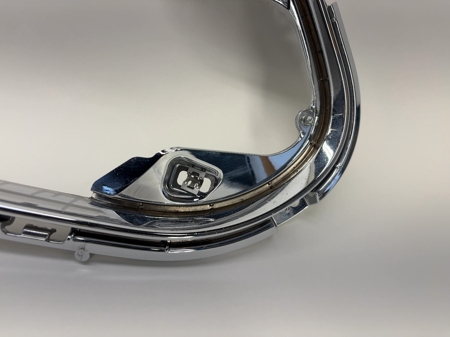 2013-2014 Tesla Model S Front End Chrome Piece 1017414-00-D