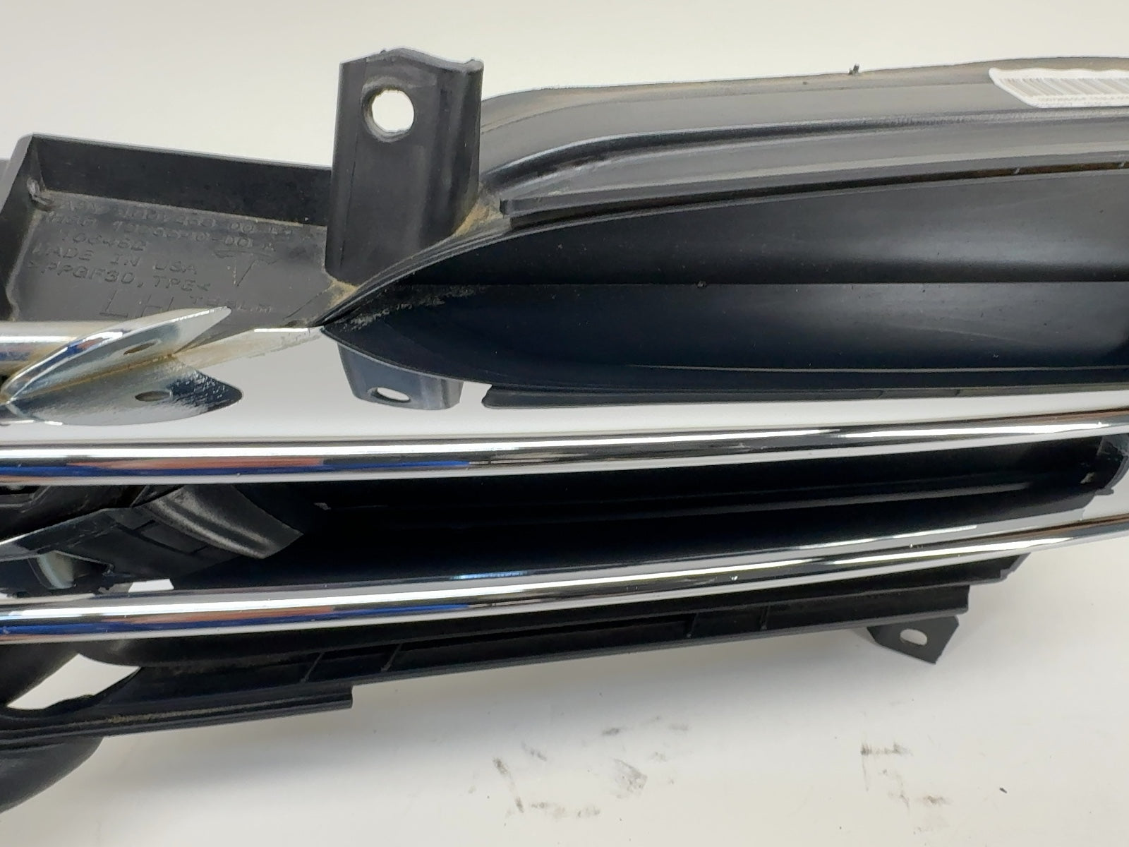 2015-2018 Tesla Model S Active Louvre Left 1007268-00-F
