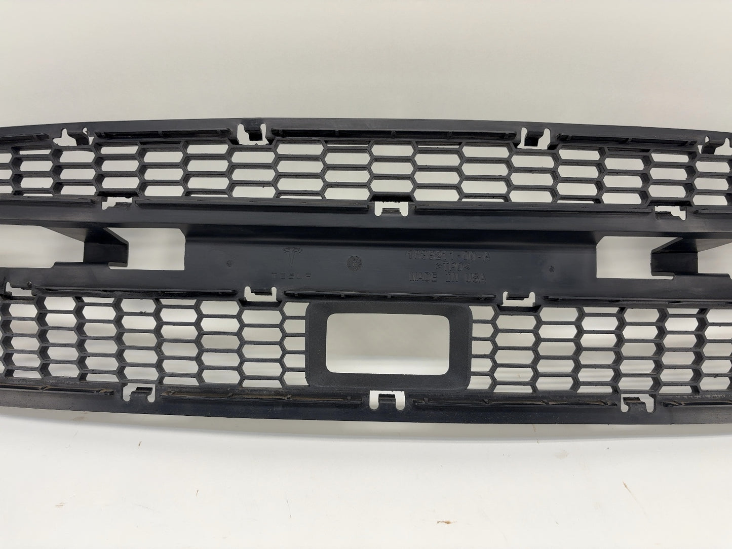 2014 Tesla Model S Front Bumper Grille 1038211-00-A