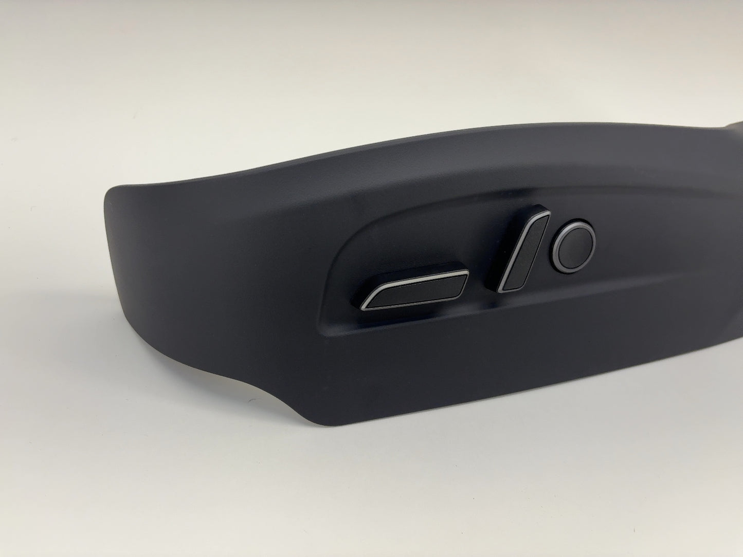 2025 Tesla Model 3 Highland Front Left Seat Trim With Control Switches 2002256-00-D
