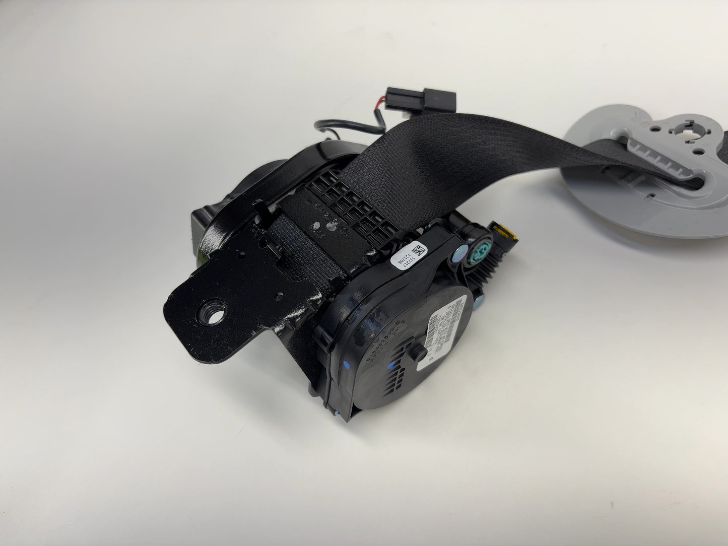 2018 Tesla Model 3 Front Right Seatbelt W Pretensioner 1081279-01-E