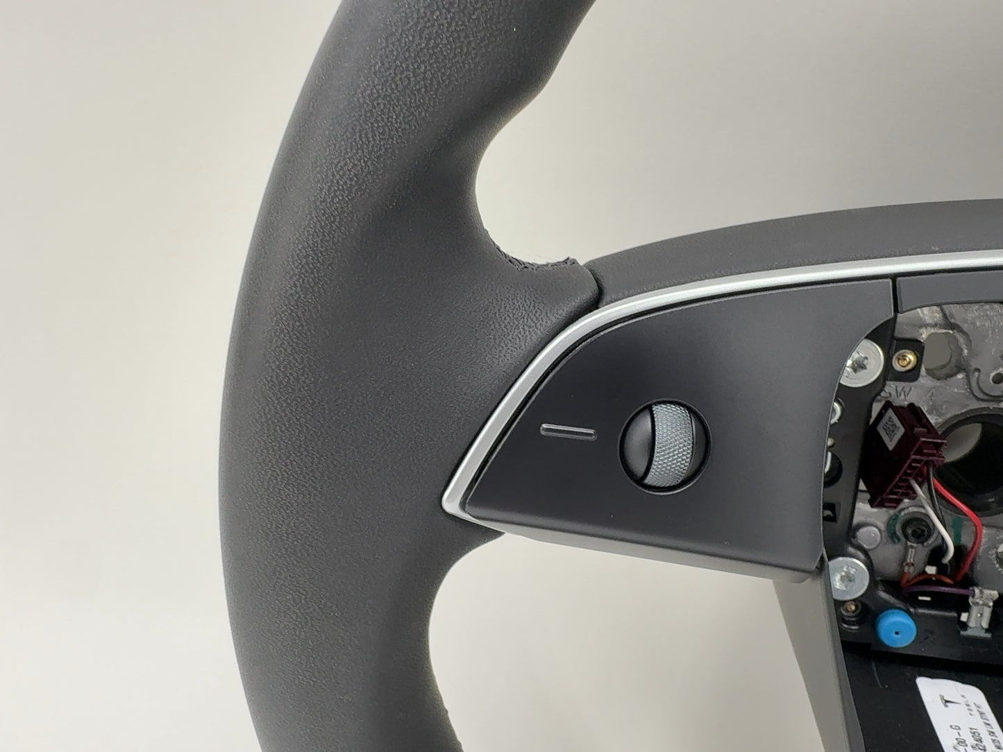 2025 Tesla Model 3 Highland Steering Wheel Pur Leather 1735339-00-G