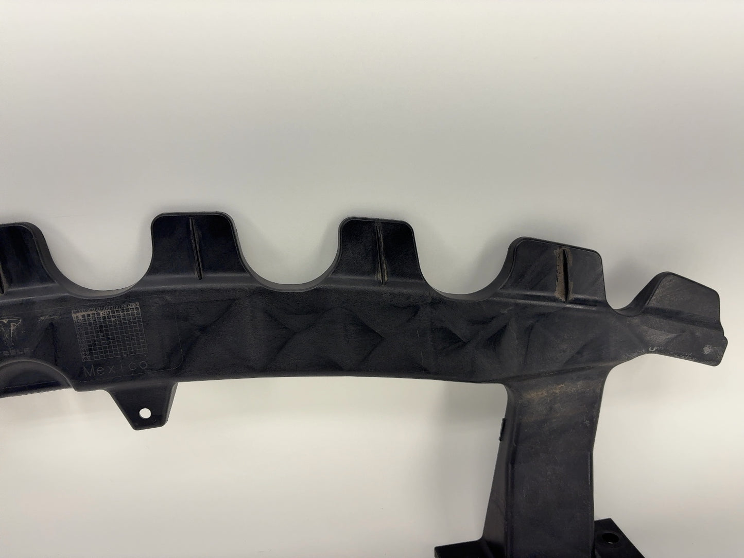 2015 Tesla Model S Ankle Catcher 1045120-00-A