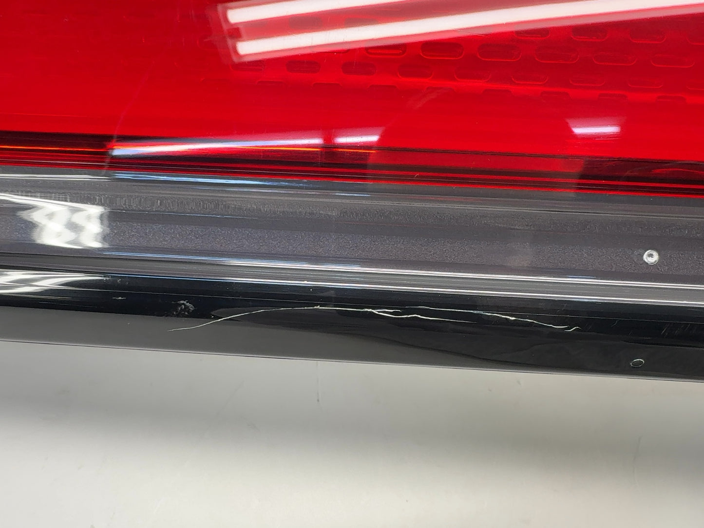 2023-2024 Rivian R1T Tailgate Lamp PT00000470-M