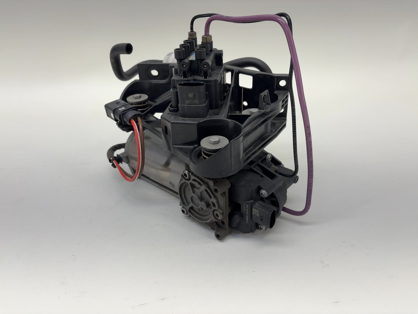 2019-2021 Tesla Model X Air Compressor Assembly 1027911-00-H