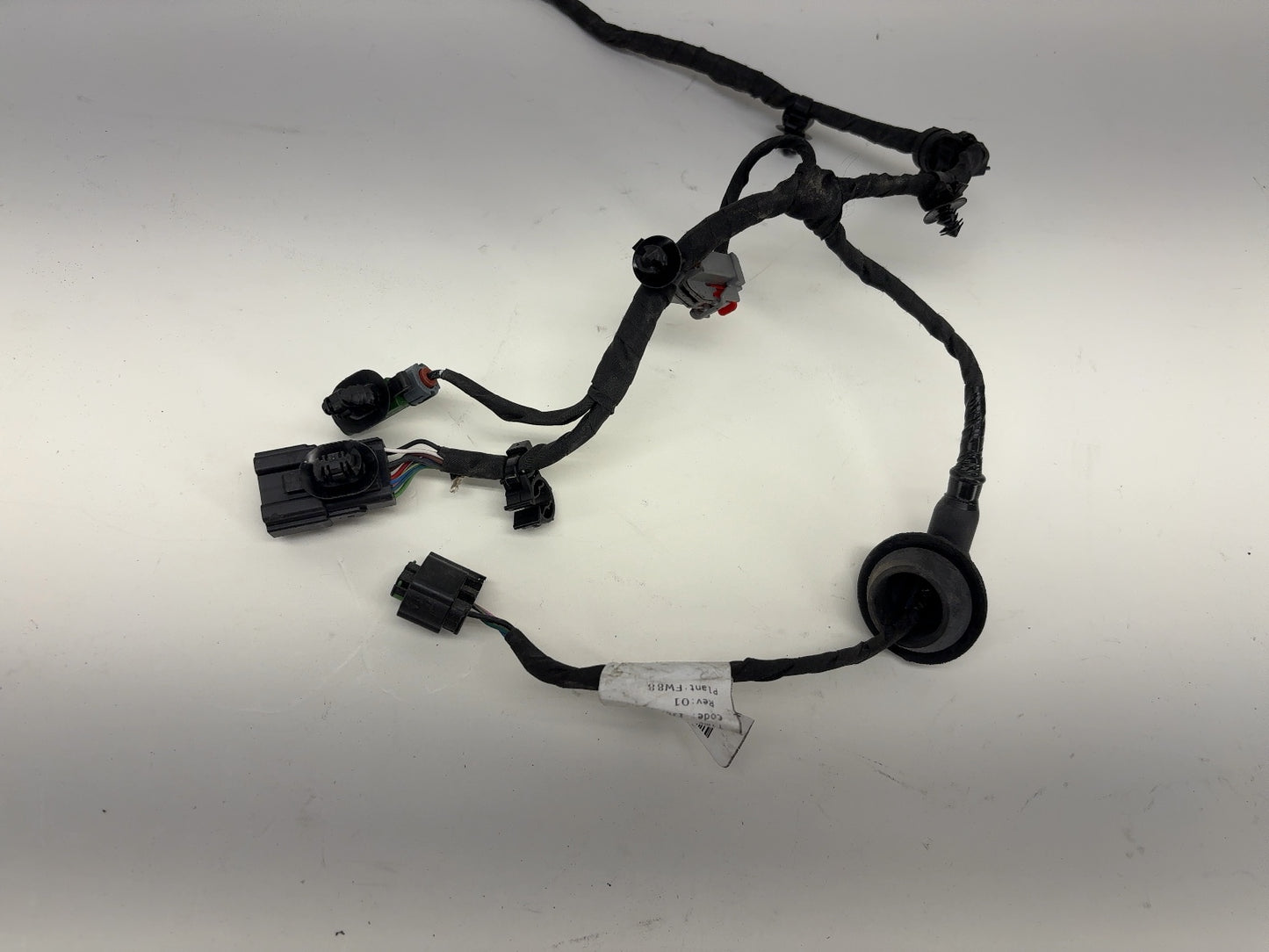 2023 Rivian R1S Liftgate Upper Bezel Harness PT00054339-E