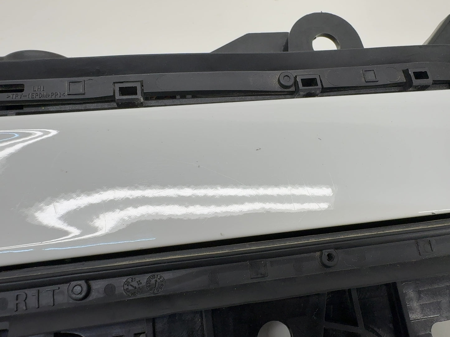 2023 Rivian R1T Front Left Door Handle PT00002453-L