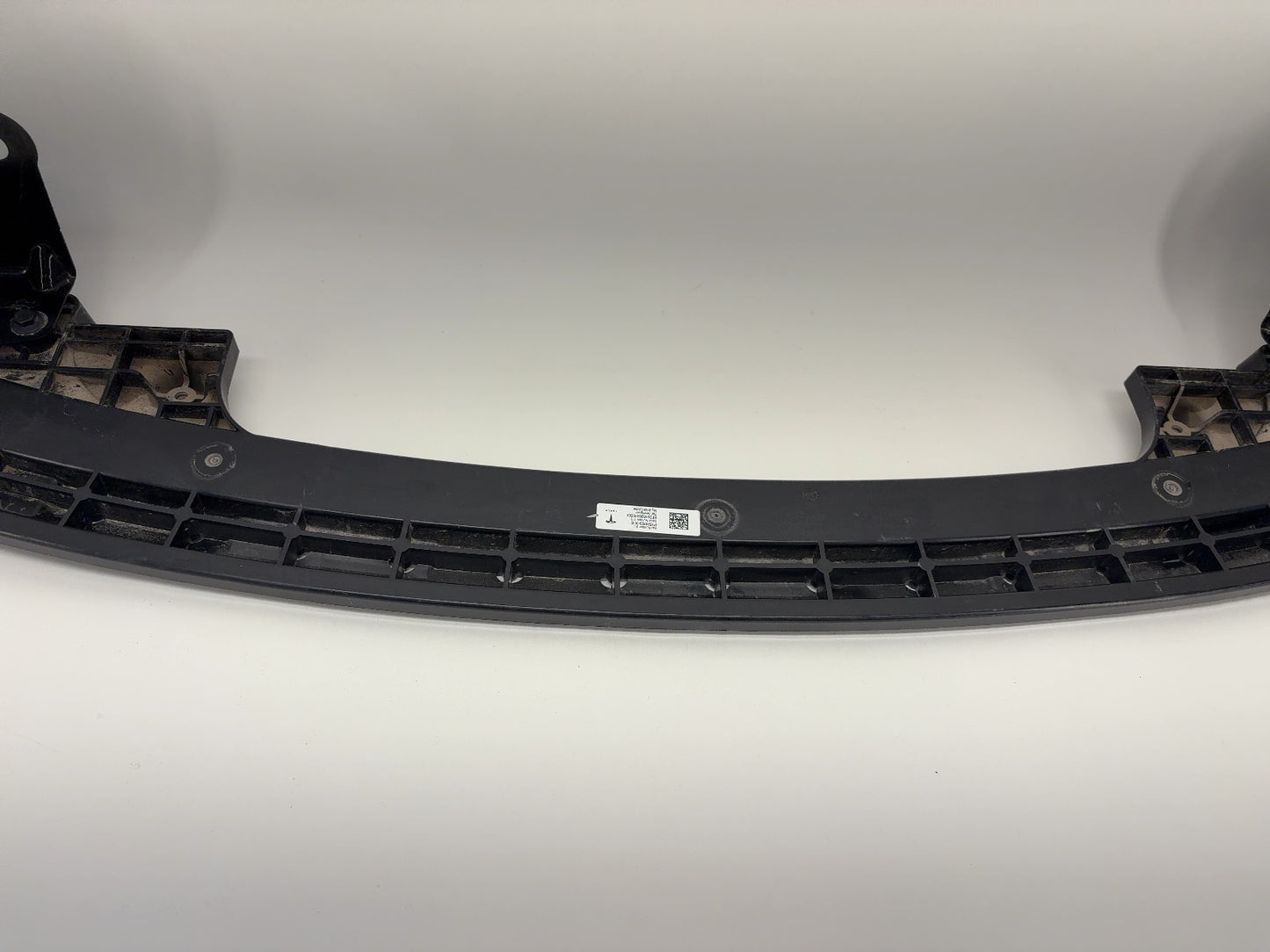 2025 Tesla Model 3 Front Ankle Catcher 1694328-00-E