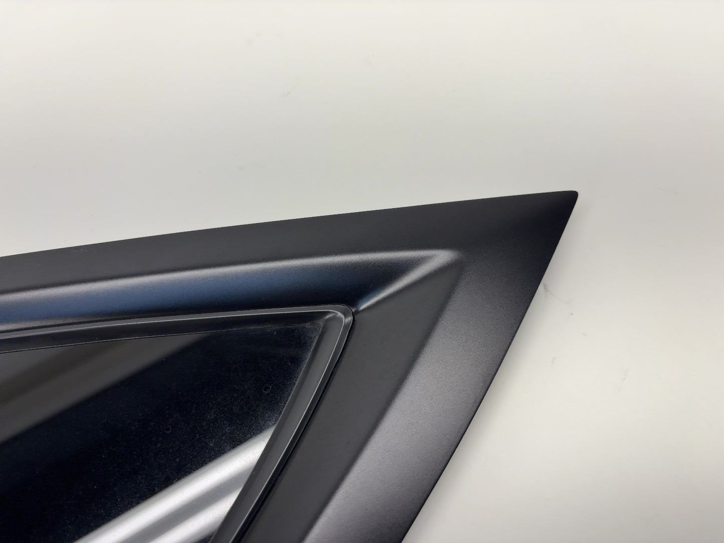 2025 Tesla Model Y Left Quarter Glass 1495740-70-J