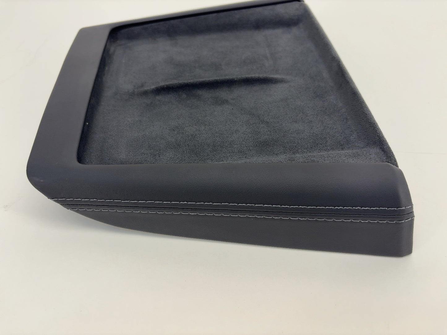 2025-2026 Tesla Model 3 Highland Wireless Charging Module & Pad 1761810-00-D