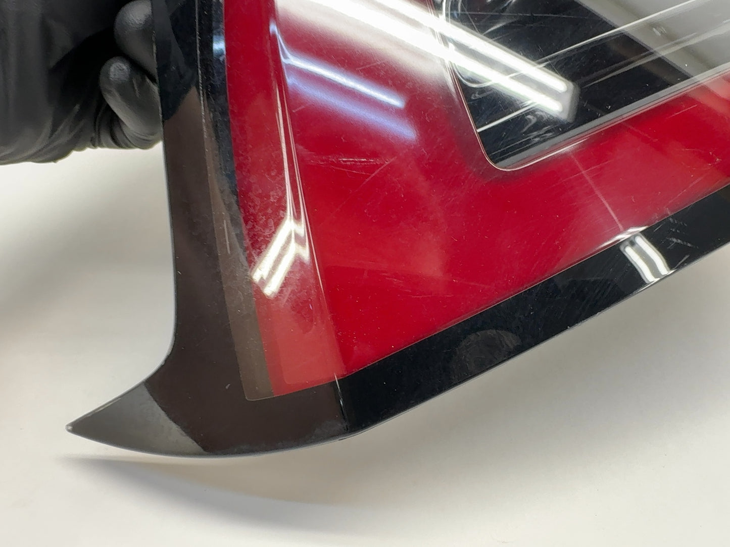 2021 Tesla Model 3 Tail Lamp Rear Bodyside Left 1077397-00-G