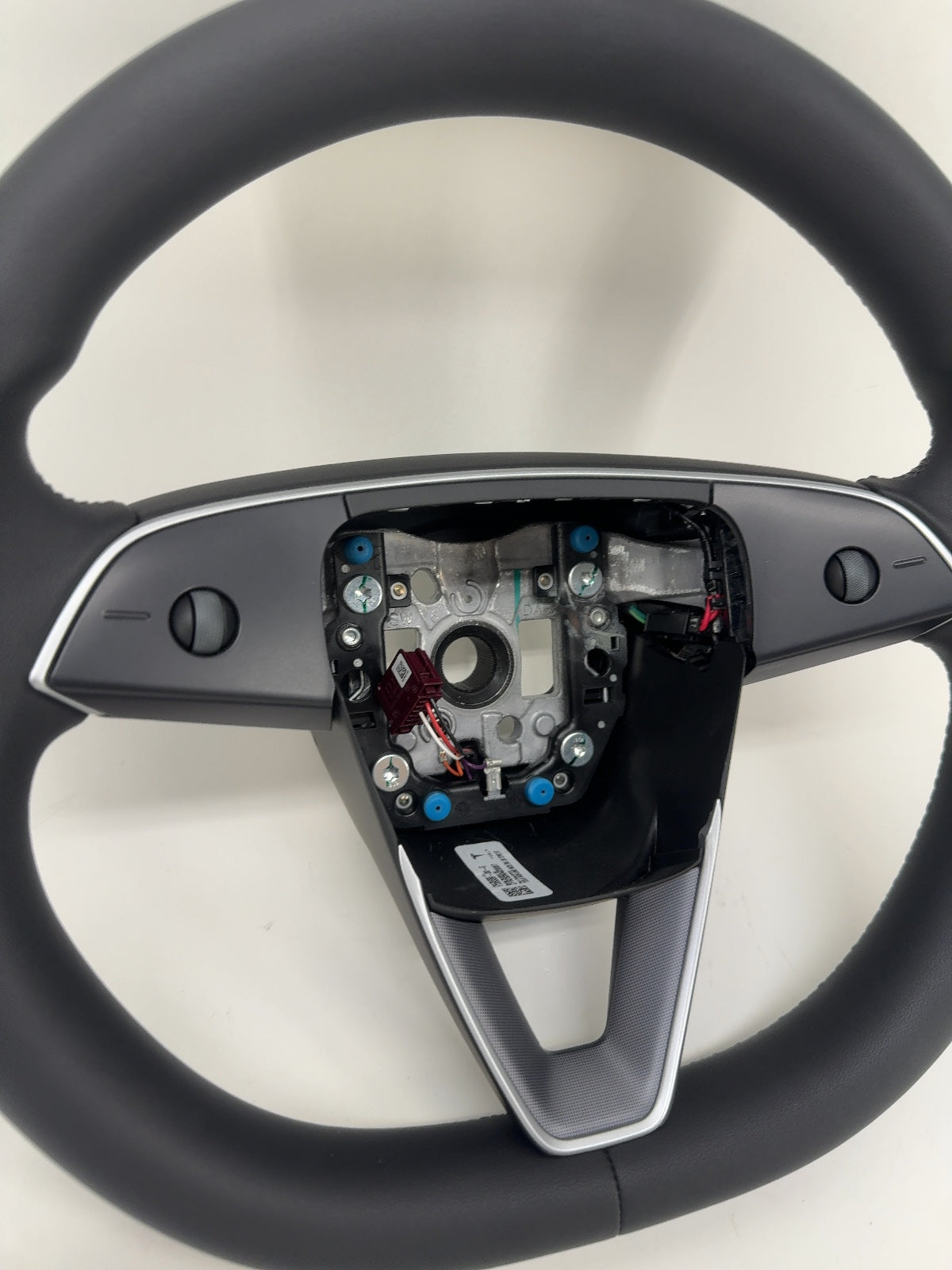 2025 Tesla Model 3 Highland Steering Wheel Pur Leather 1735339-00-G