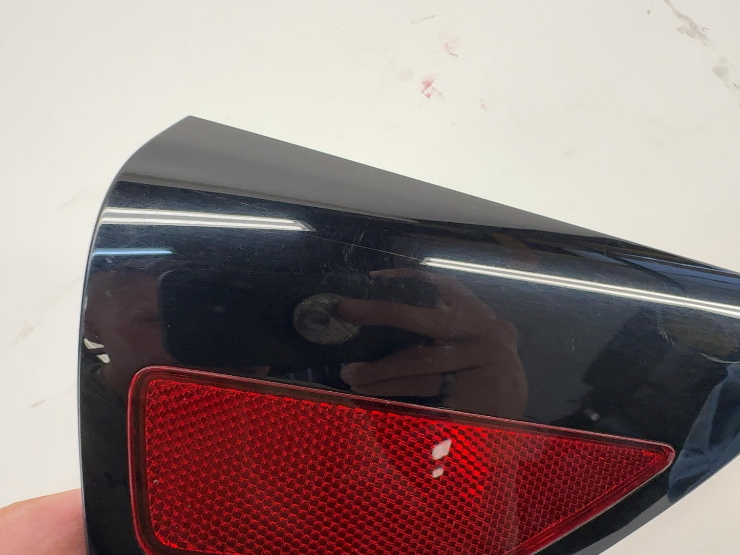 2021-2023 Tesla Model 3 Right Quarter Reflector 1518783-00-B