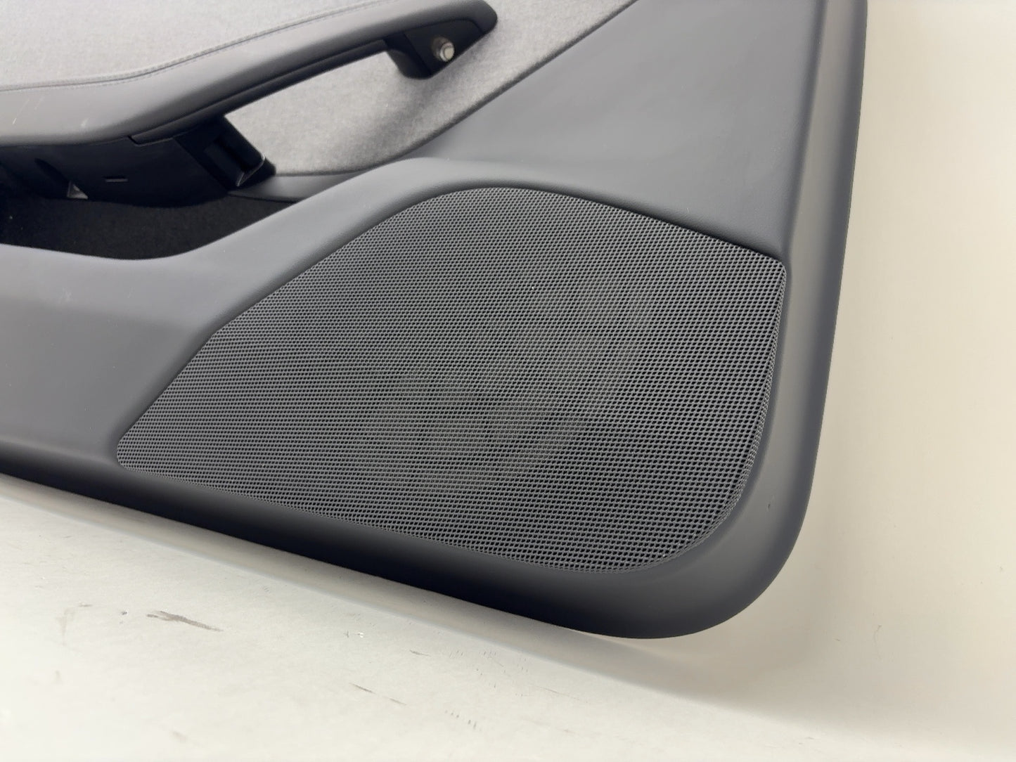 2025 Tesla Model 3 Highland Front Left Door Panel 1776730-20-E