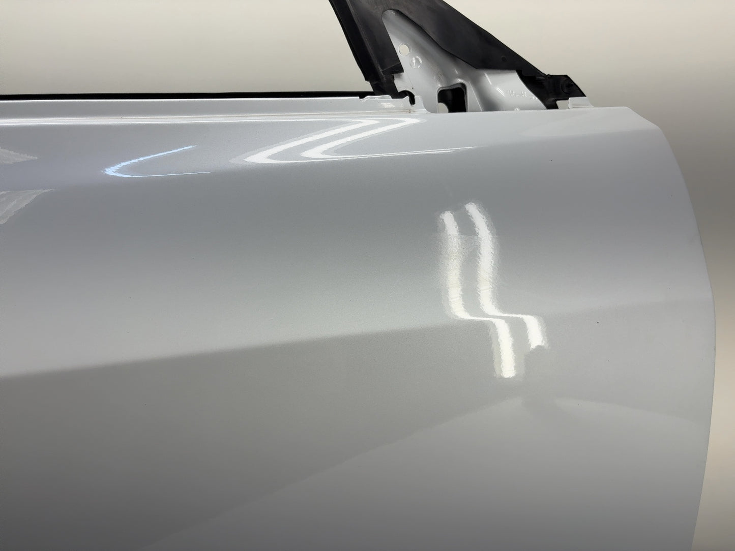 2018-2023 Tesla Model 3 Front Right Door Shell 1081420-E0-C