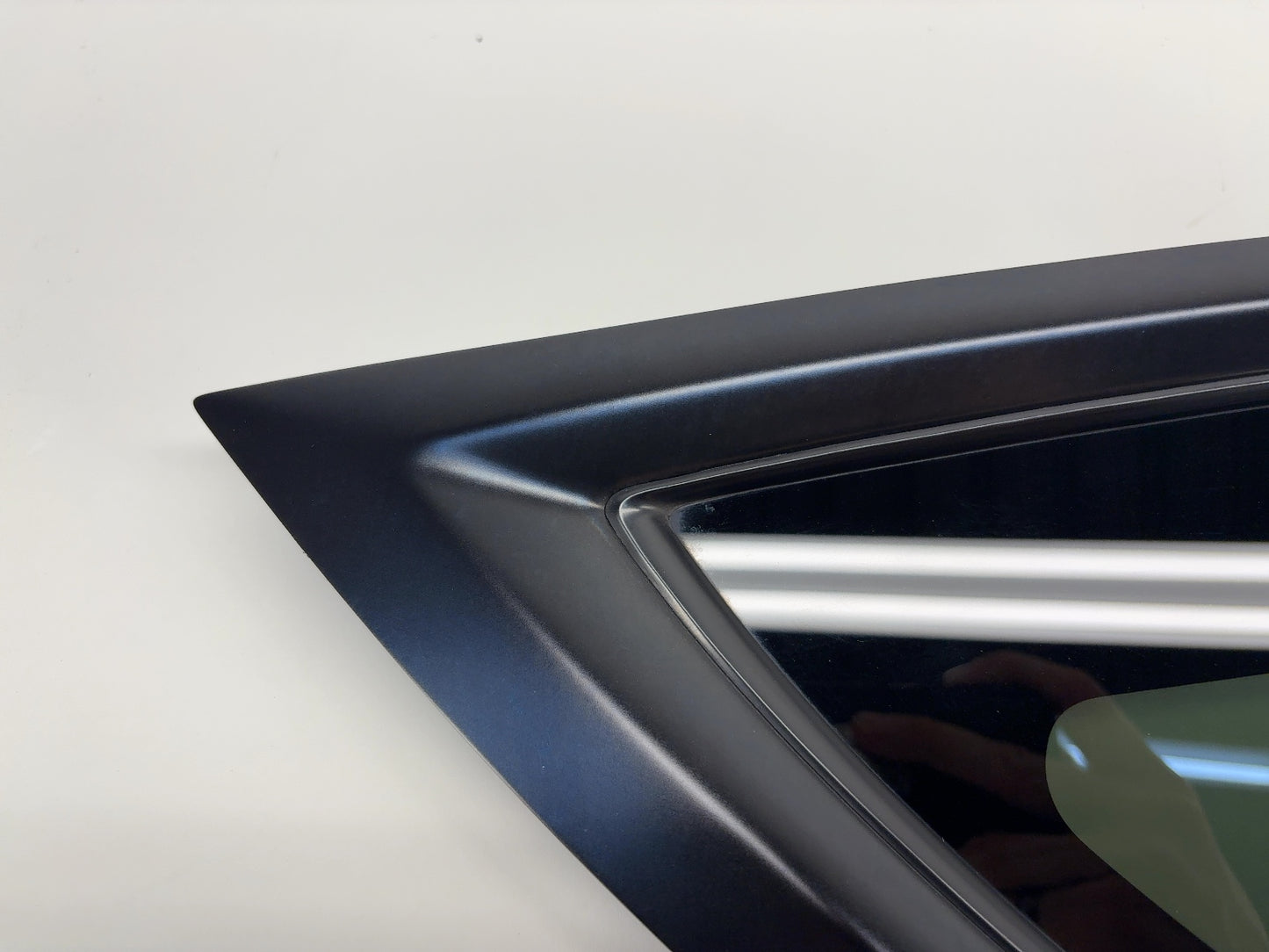 2021-2023 Tesla Model Y Right Quarter Glass 1495741-99-H