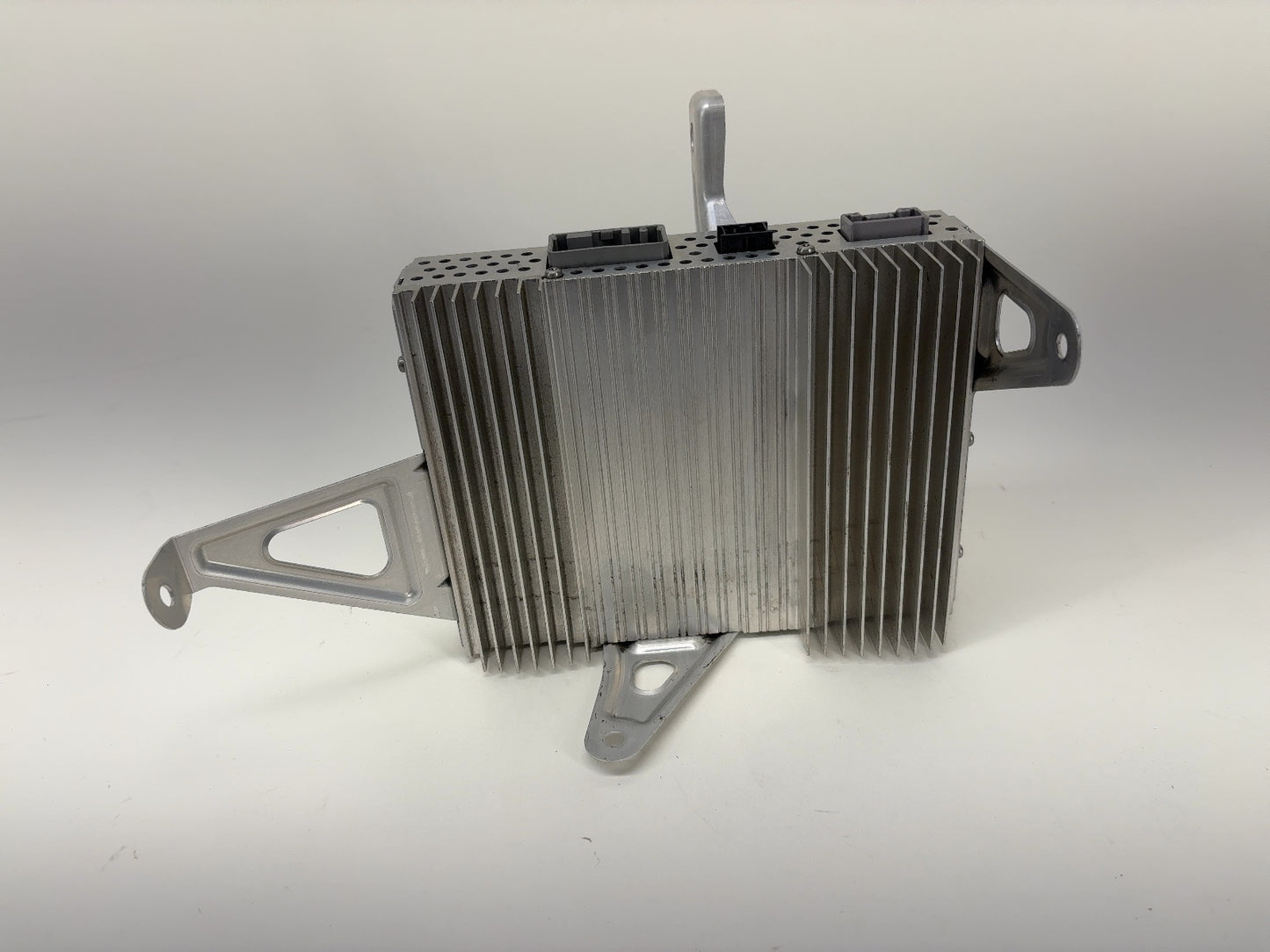 2018 Tesla Model 3 Audio Amplifier External 1079748-00-D