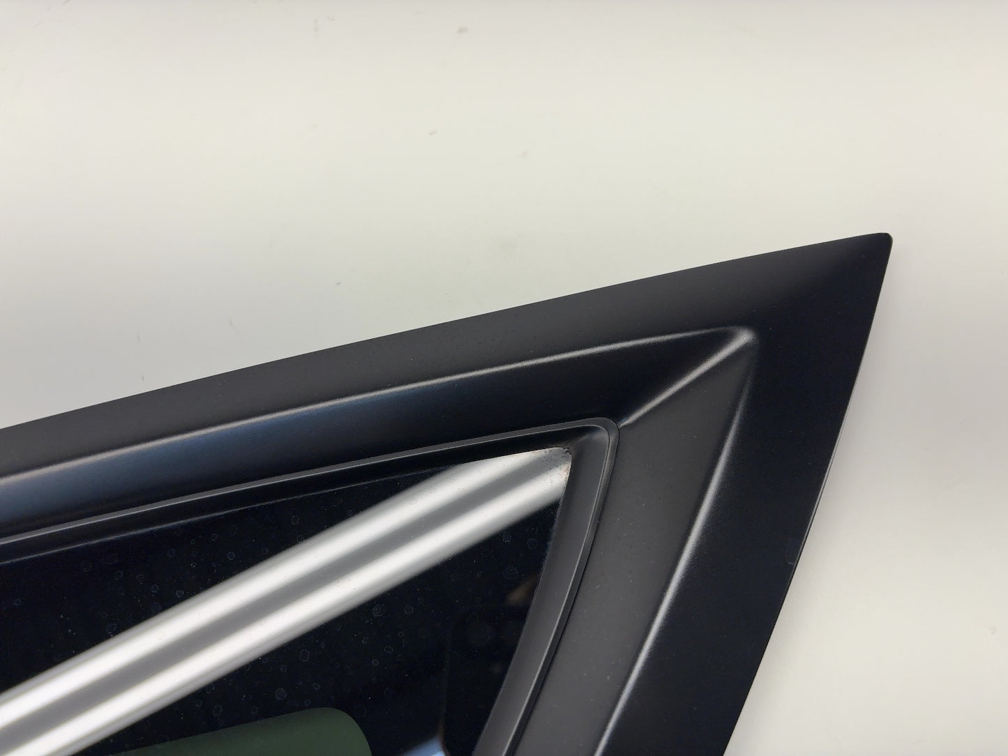 2021-2023 Tesla Model Y Left Quarter Glass 1495740-00-E