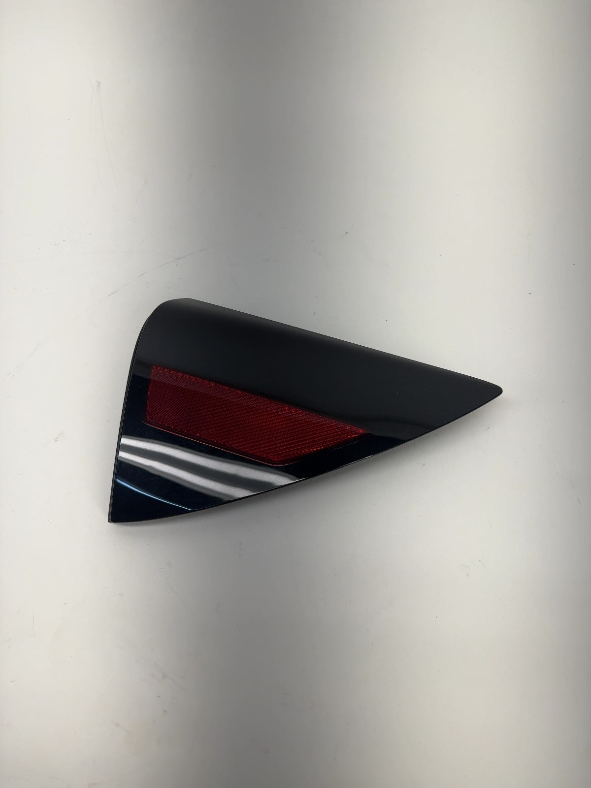 2025-2026 Tesla Model 3 Highland Right Quarter Reflector 1715105-30-A