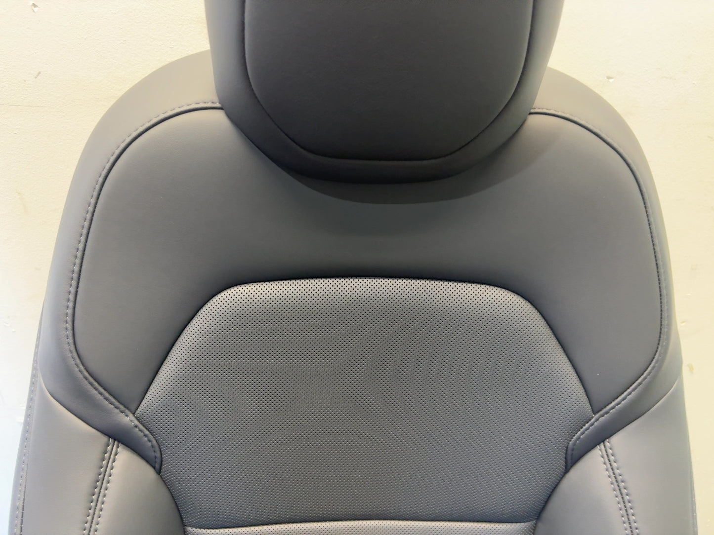 2025-2026 Tesla Model 3 Highland Front Left Seat Assembly 7754322-01-C