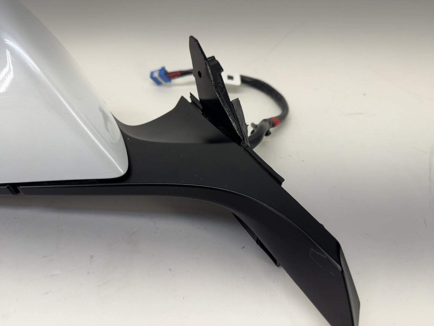 2025 Tesla Model 3 Highland Front Right Door Mirror Assembly 1592032-00-H