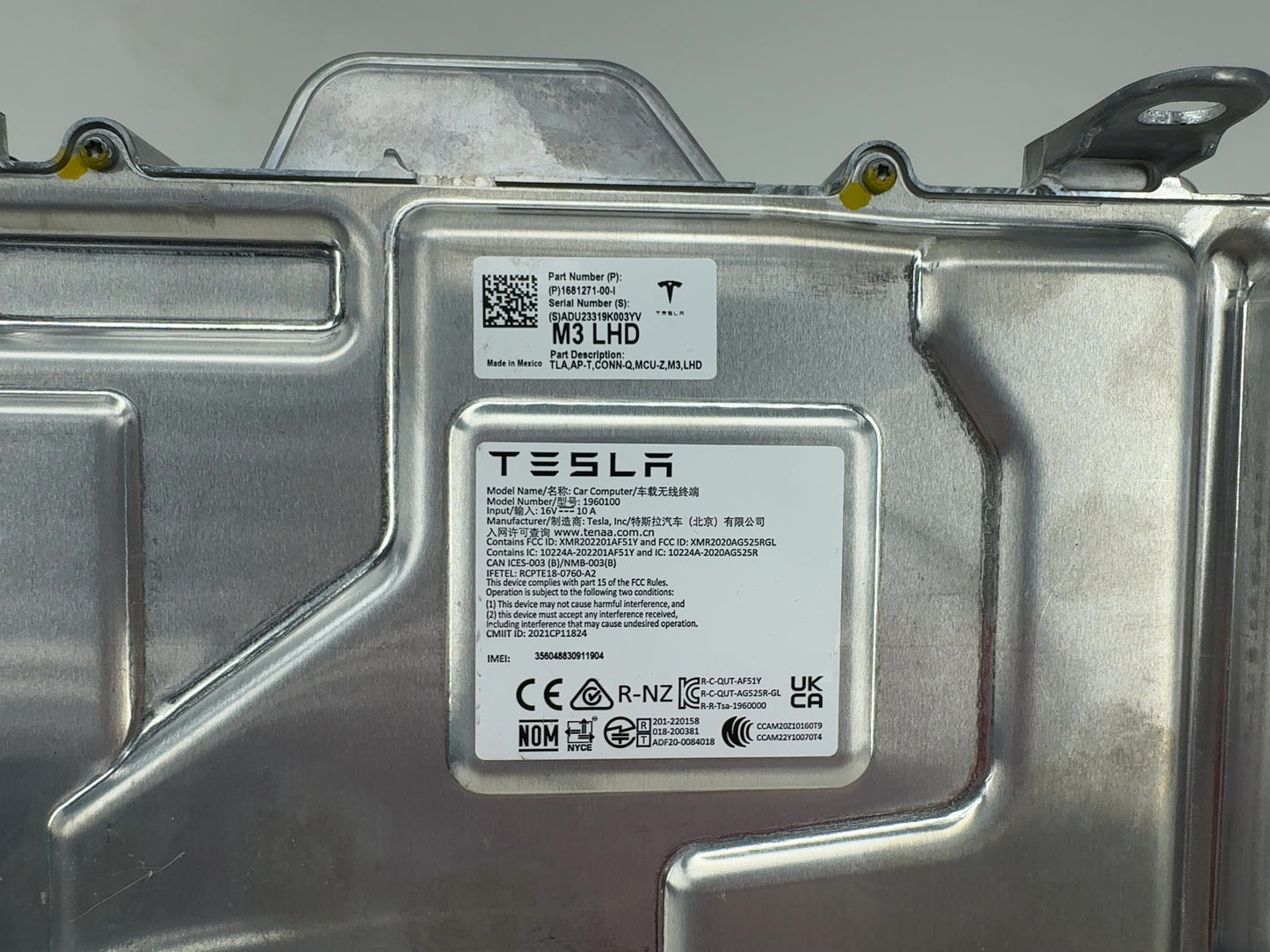 2023 Tesla Model 3 Car Computer W Left Vc Controller 1681271-00-I