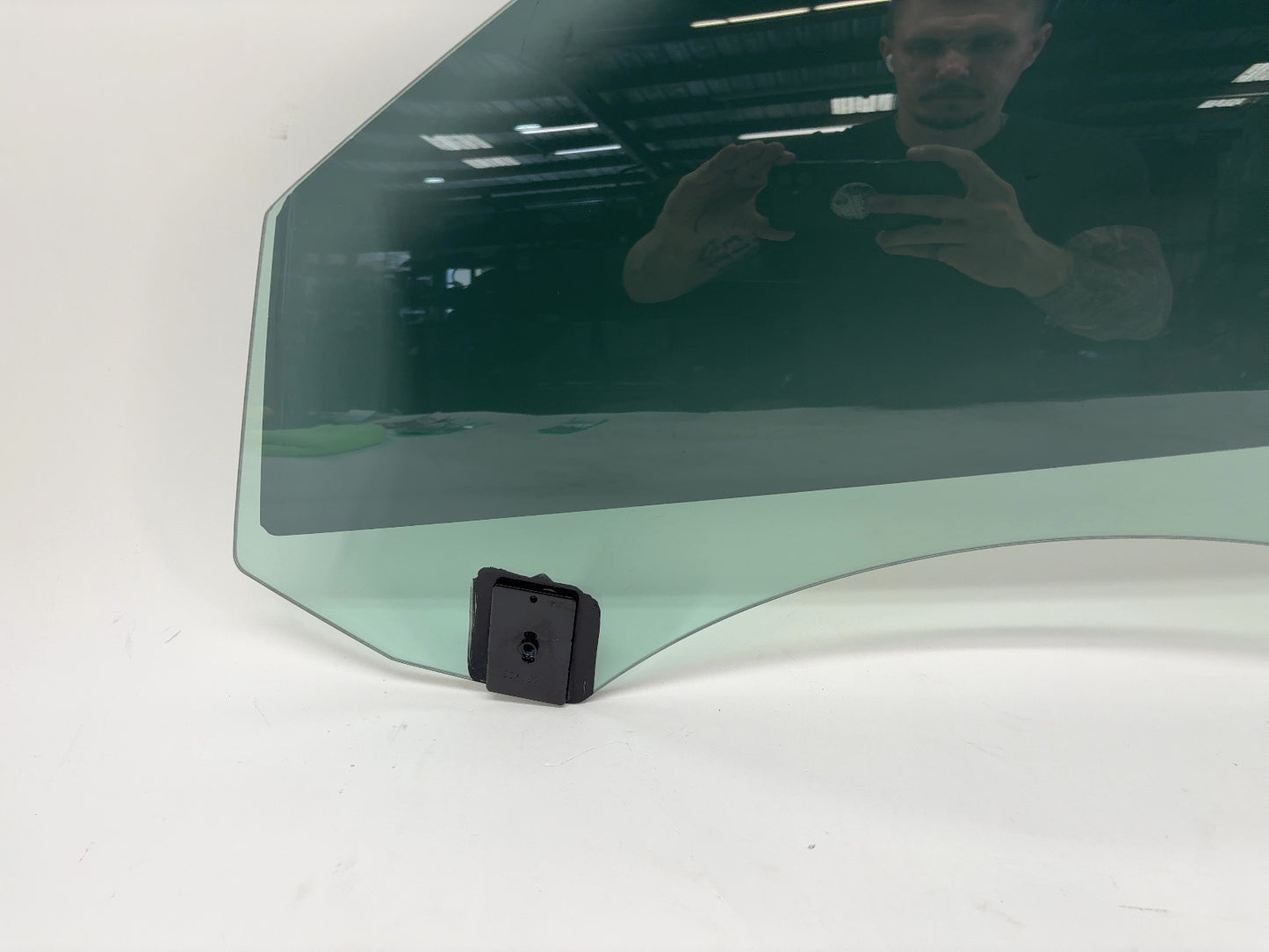 2021-2024 Tesla Model 3 Front Left Door Glass Laminated Note 1568570-00-C