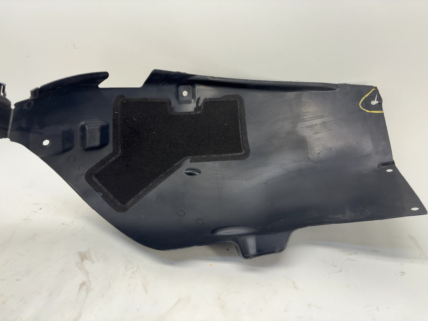 2021 Tesla Model X Front Right Wheel Liner Note 1585129-00-C