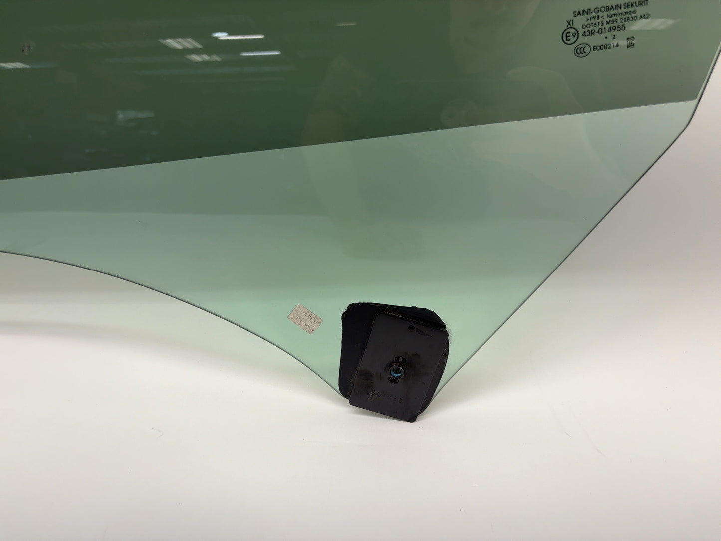 2021-2024 Tesla Model 3 Front Left Door Glass Laminated Note 1568570-00-C