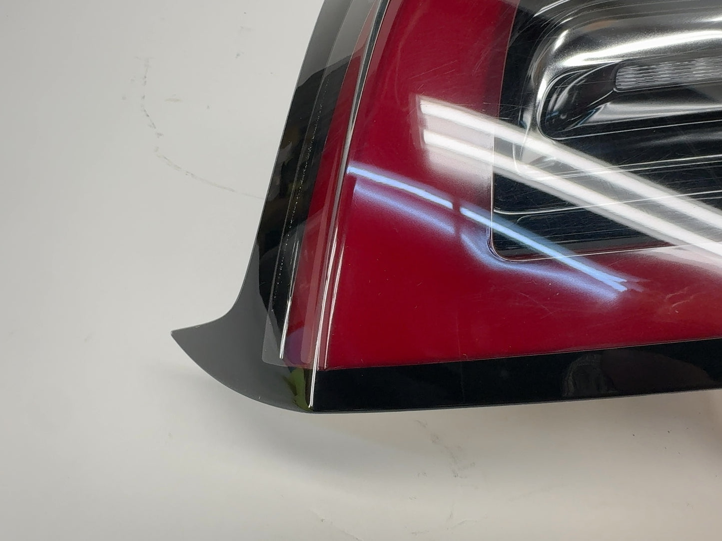 2021-2023 Tesla Model 3 Tail Lamp Rear Bodyside Left 1077397-00-H