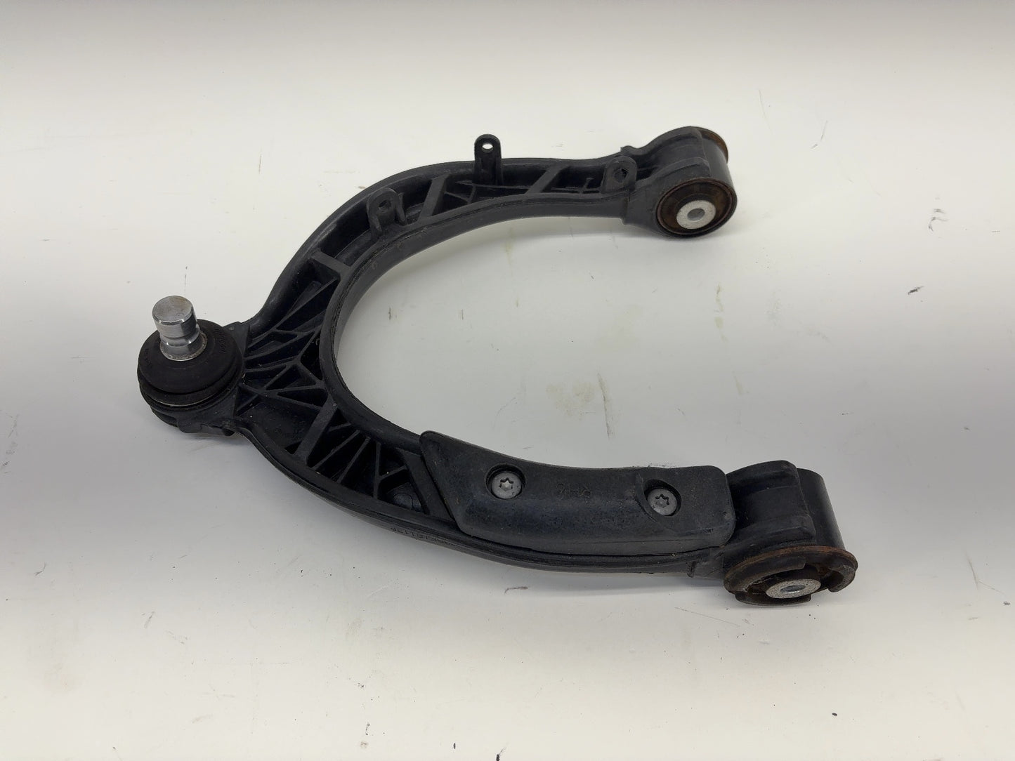 2020 Tesla Model 3 Front Right Upper Control Arm 1044326-00-G