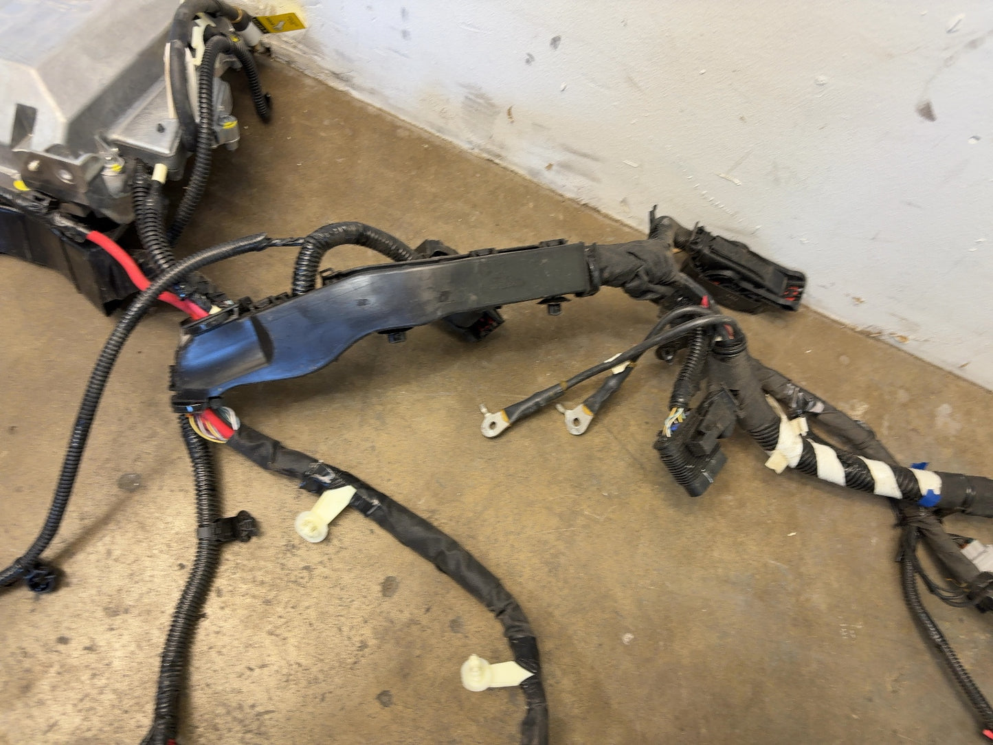 2020 Tesla Model 3 Front Body Harness With Controller 1567964-01-C
