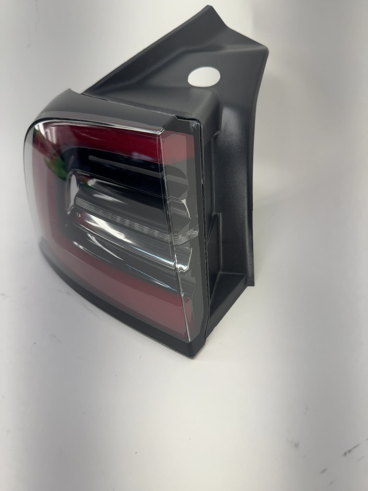 2021-2023 Tesla Model 3 Tail Lamp Rear Bodyside Left 1077397-00-H