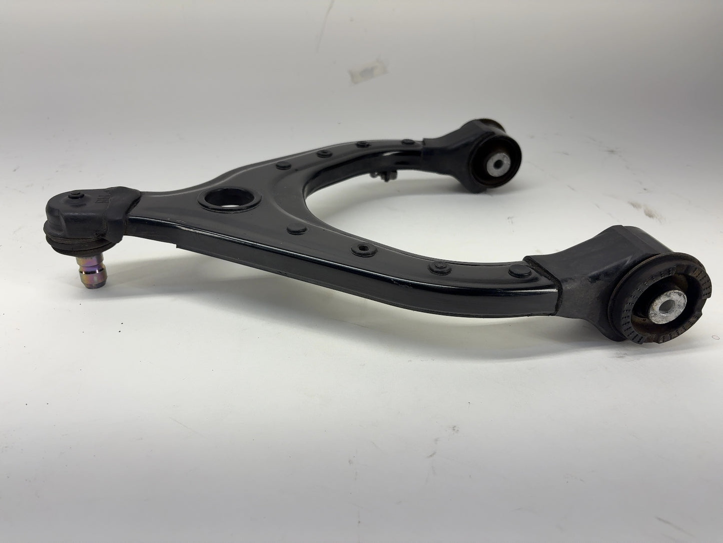 2017 Tesla Model X Front Right Upper Control Arm 1027327-00-E