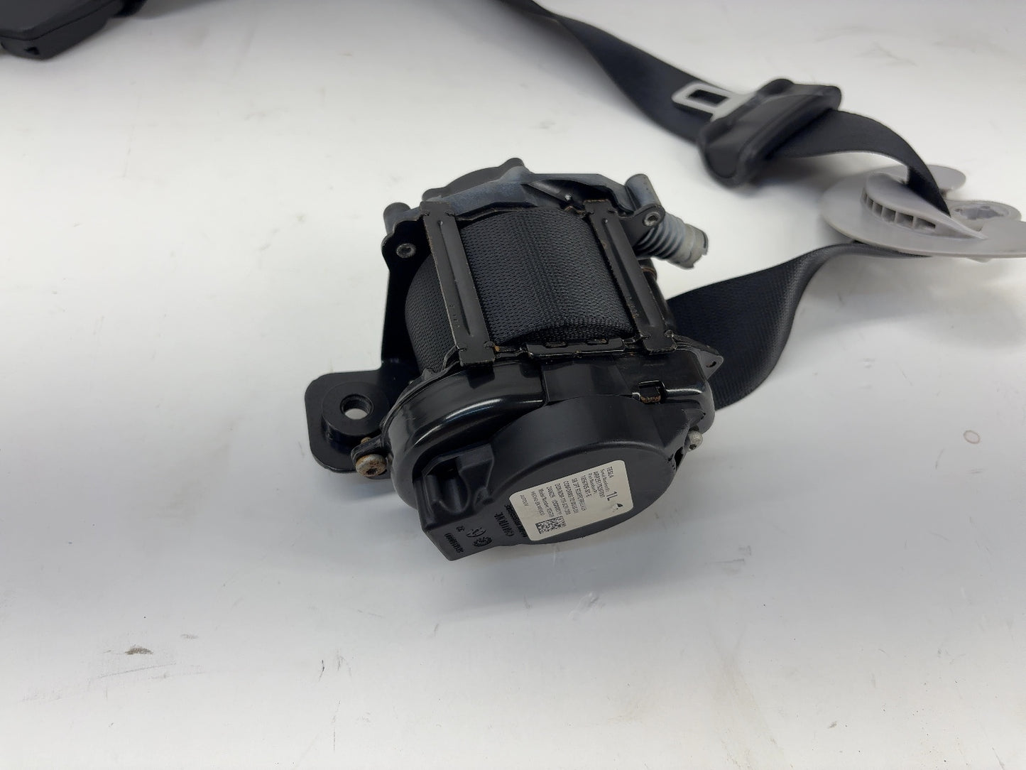 2025 Tesla Model 3 Highland Front Left Seat Belt With Pretensioner 1856705-N1-E