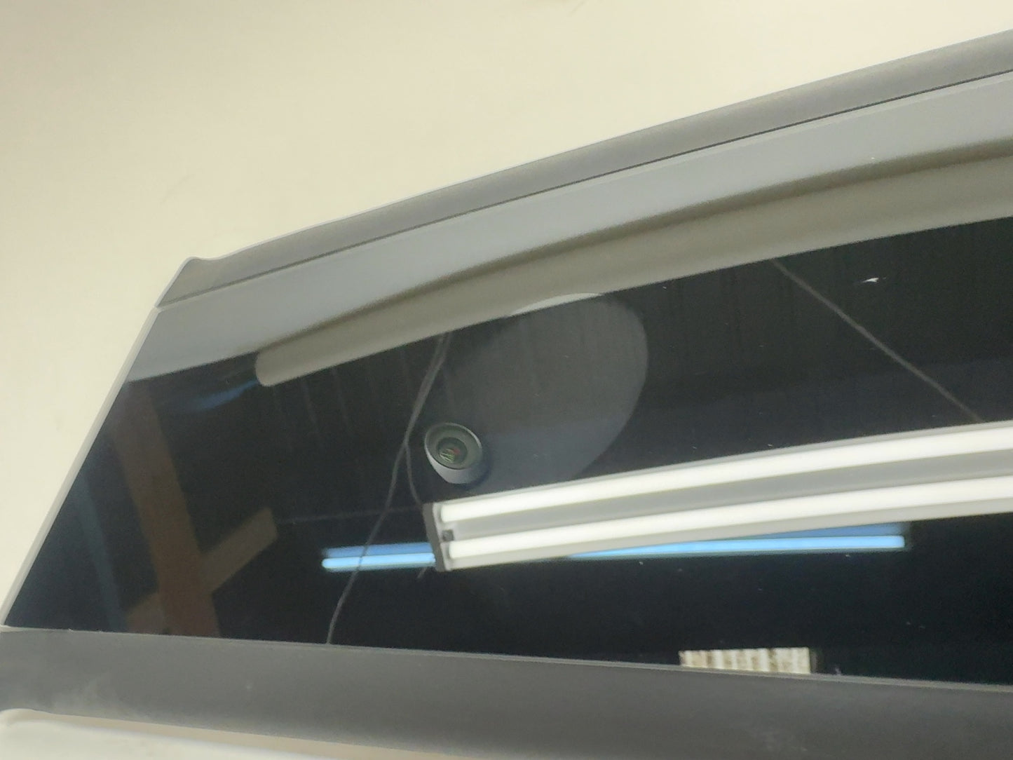 2026 Tesla Model 3 Highland B Pillar Glass w Camera Right 1734279-00-G