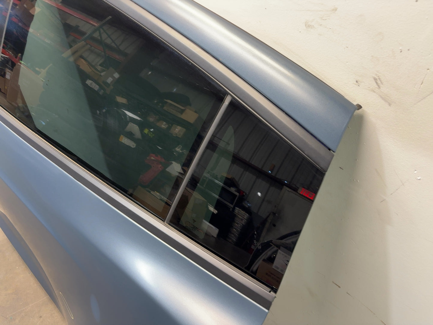 2016-2018 Tesla Model X Rear Left Door Assembly 1069537-E0-A