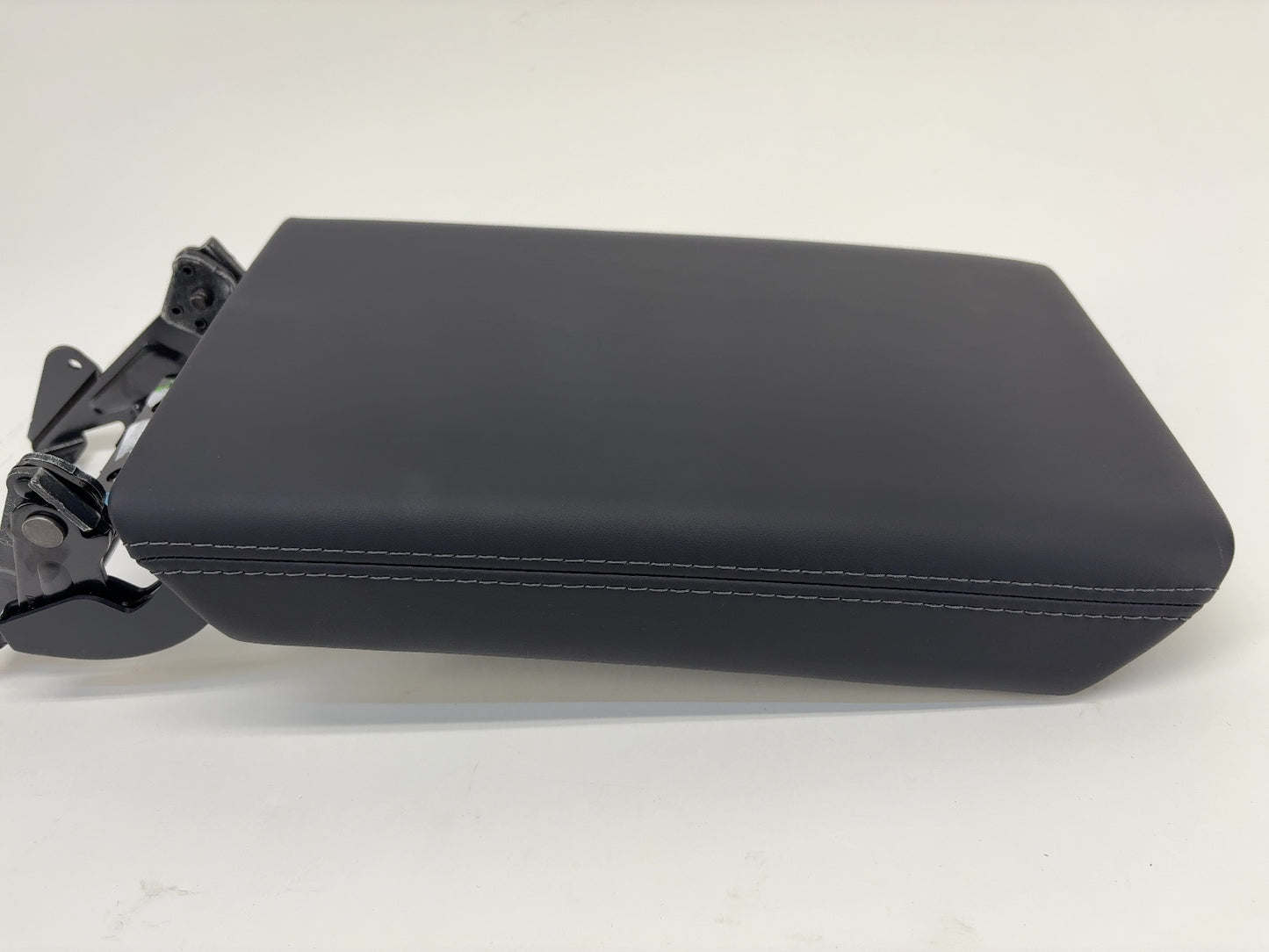 2025-2026 Tesla Model 3 Highland Center Console Armrest 1714422-24-G