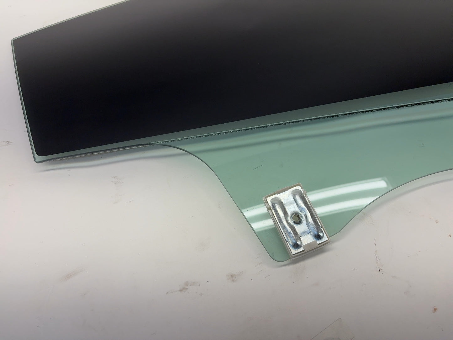 2024-2026 Tesla Model 3 Highland Rear Right Door Glass Laminated Note 1773071-00-B
