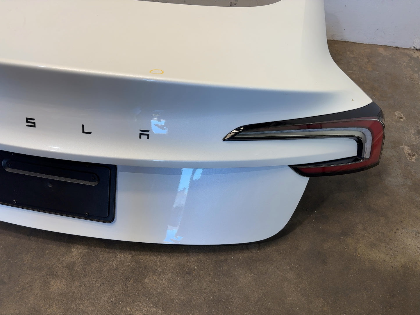 2024-2026 Tesla Model 3 Highland Trunk Lid Assembly 1714928-E0-B