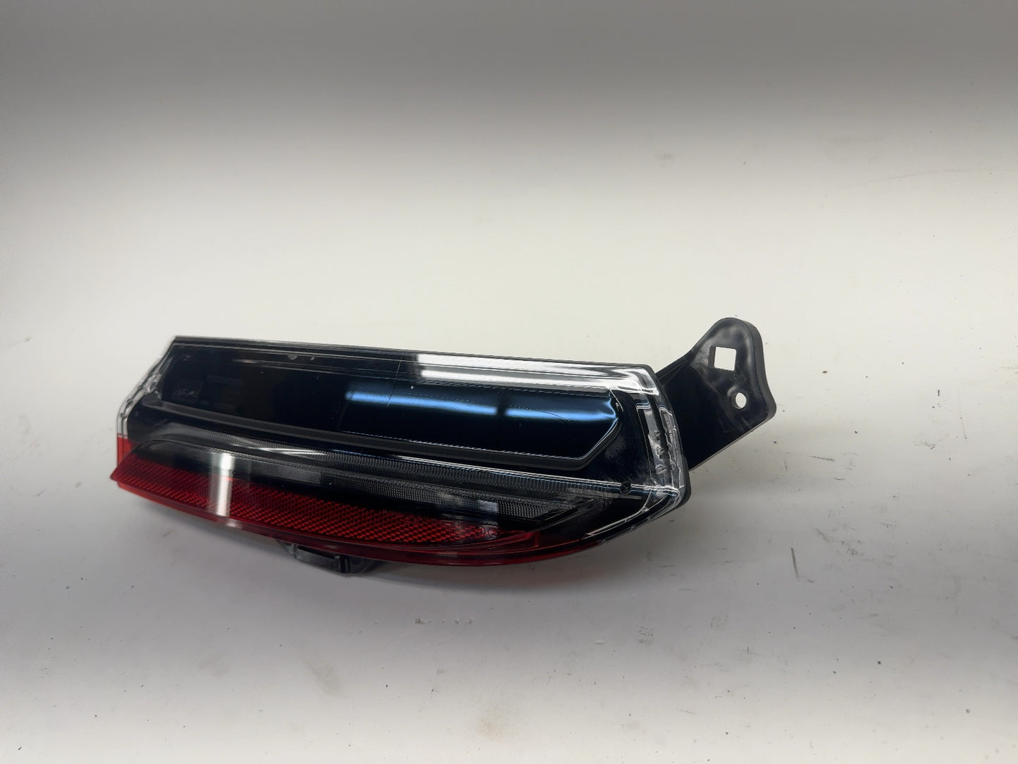 2025-2026 Tesla Model 3 Highland Rear Bumper Left Light 1712513-00-E