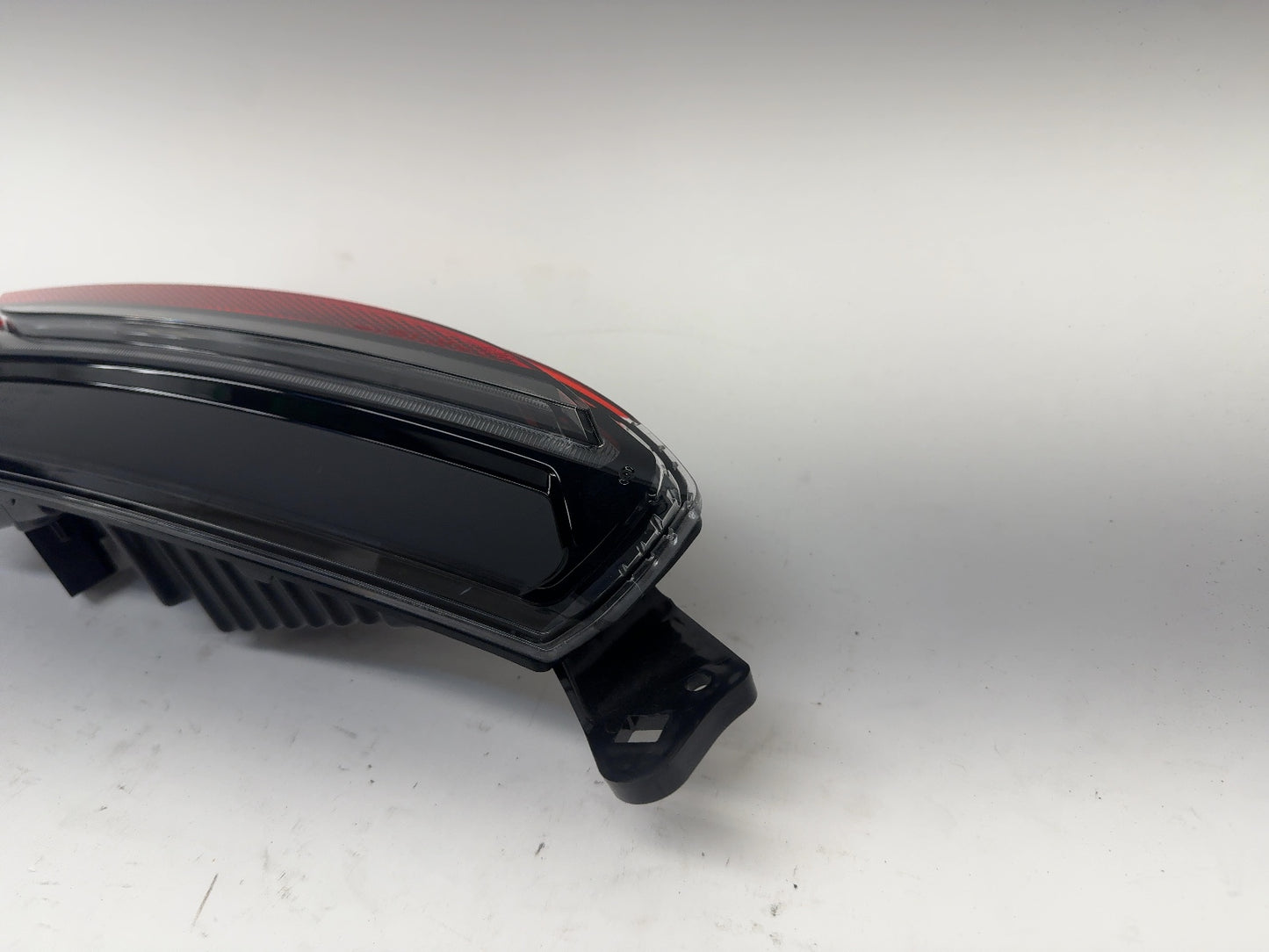 2025-2026 Tesla Model 3 Highland Rear Bumper Right Light 1712514-00-E
