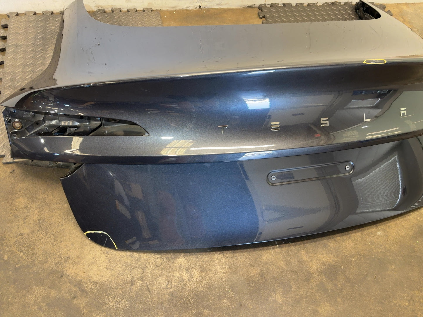 2024-2026 Tesla Model 3 Highland Trunk Lid Shell 1714928-E0-B